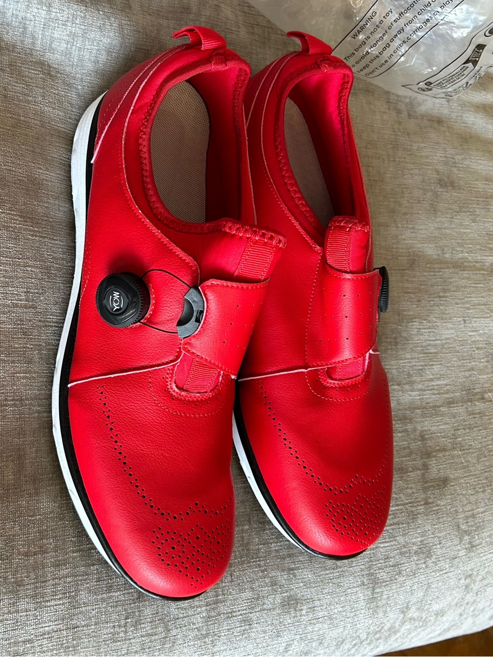 NOXNEX Red Slip on Men’s Spikeless Shoes with Adjustable Strap. Size 47. New